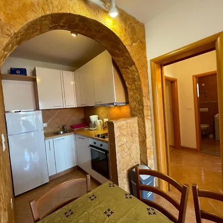 House Jakasa