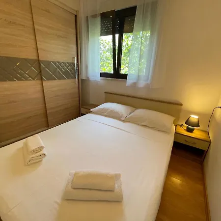House Jakasa Apartment