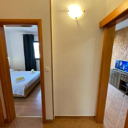 Apartment House Jakasa