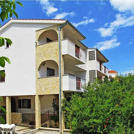 Apartment House Jakasa Trogir