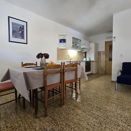 Apartment House Jakasa Trogir